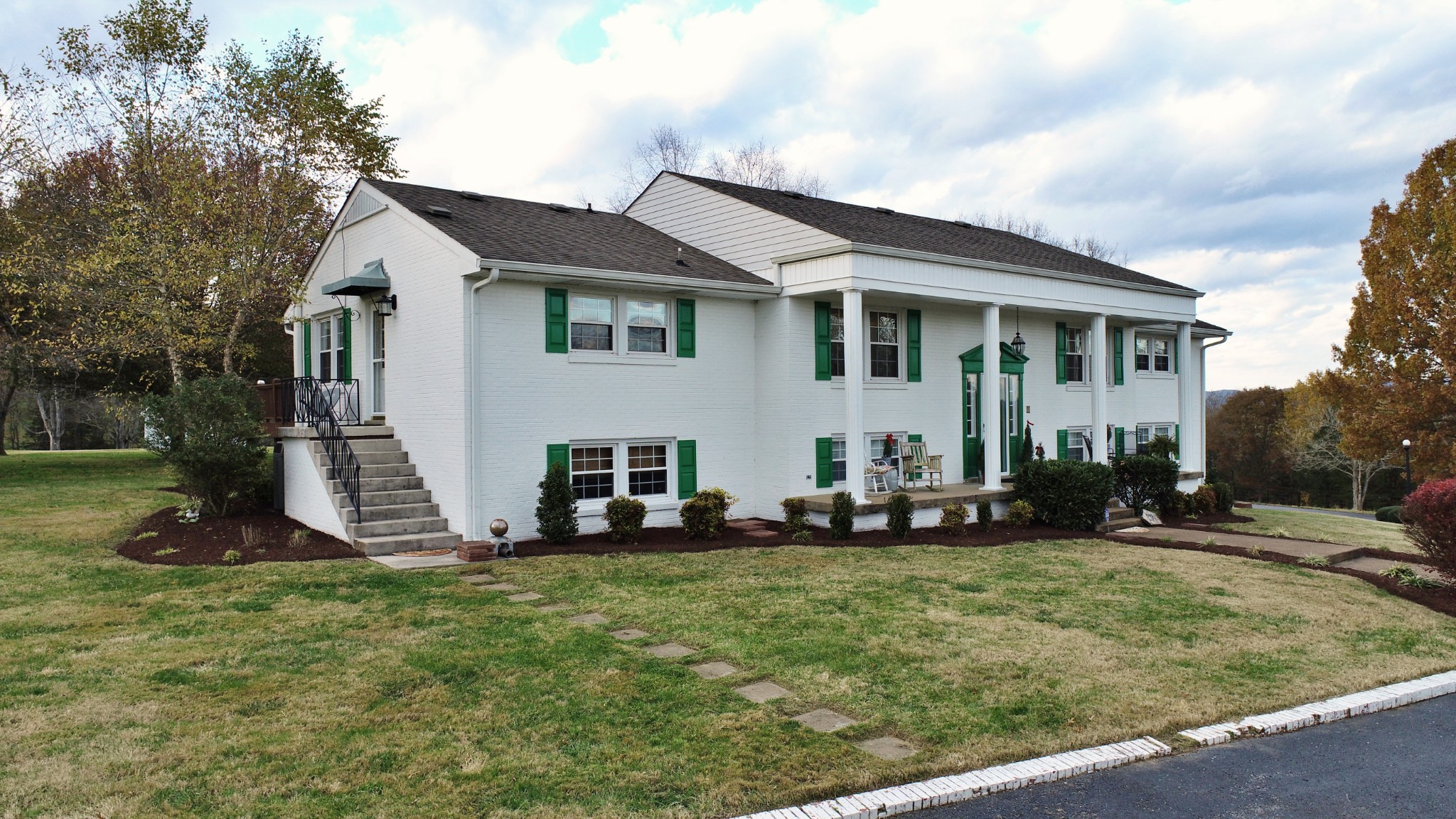 545 Puryears Bend Road Hartsville, TN 37074 - Photo 2 of 50 a front view of house with yard and green space