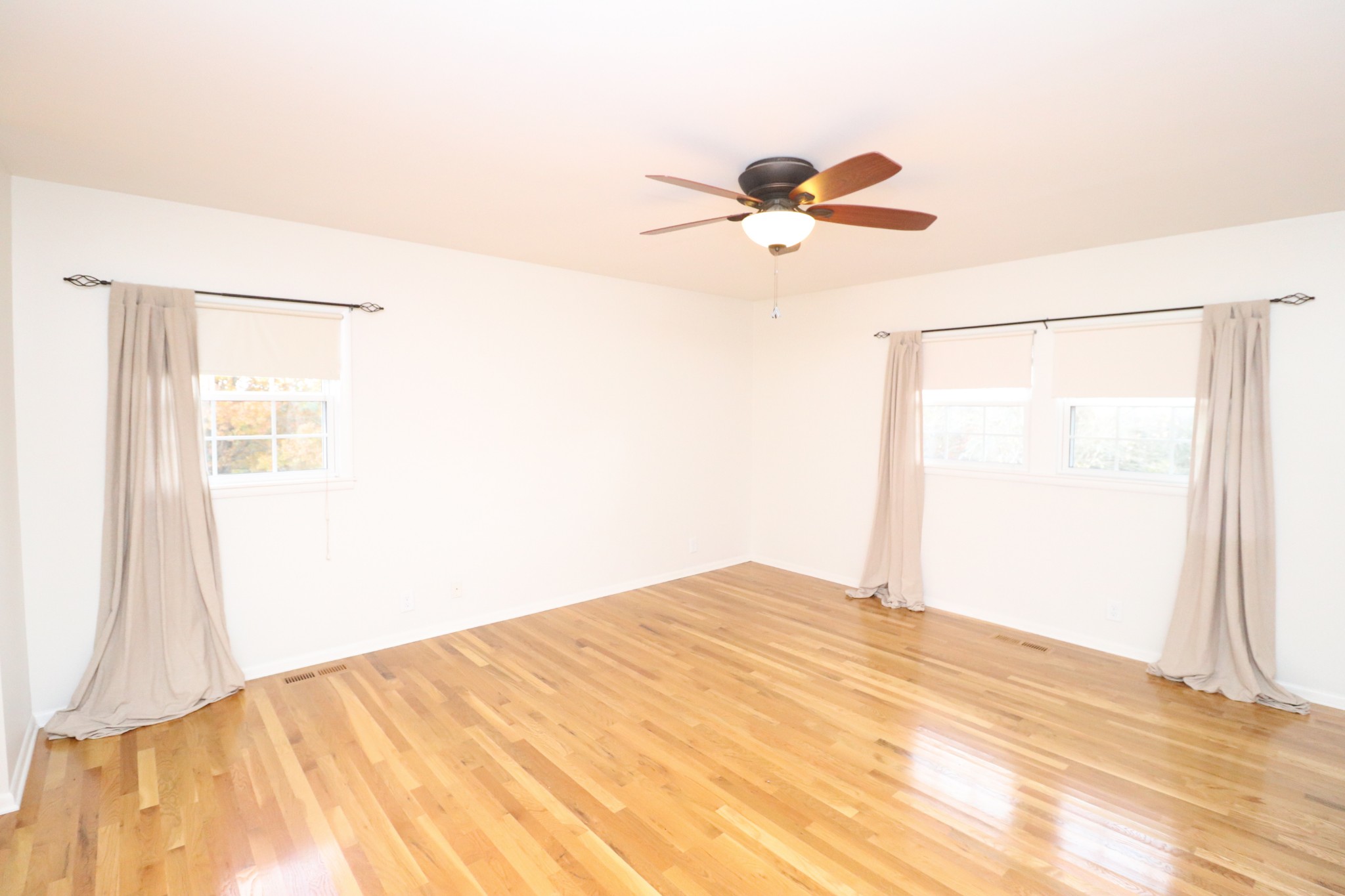 545 Puryears Bend Road Hartsville, TN 37074 - Photo 18 of 50 a bedroom with a bed and a window