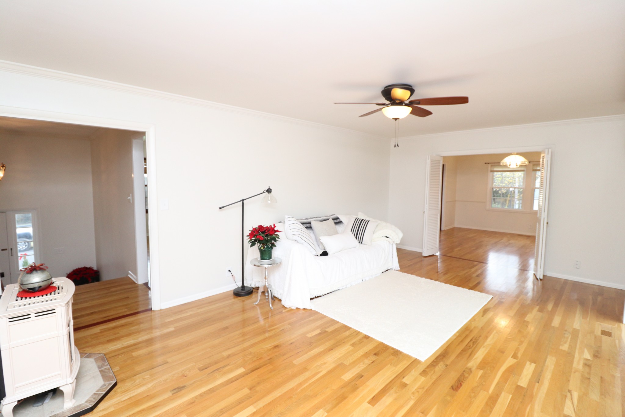 545 Puryears Bend Road Hartsville, TN 37074 - Photo 6 of 50 a bedroom with a bed and wooden floor