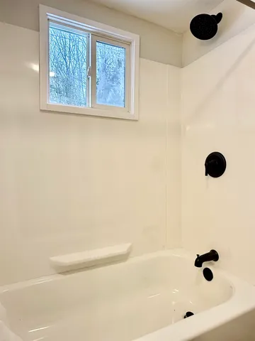 $299,900 | 201 Parade Road, Meredith, NH 03253