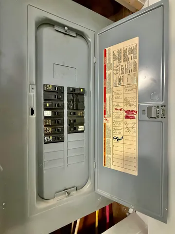 $299,900 | 201 Parade Road, Meredith, NH 03253