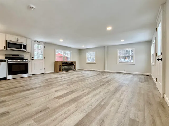 $299,900 | 201 Parade Road, Meredith, NH 03253