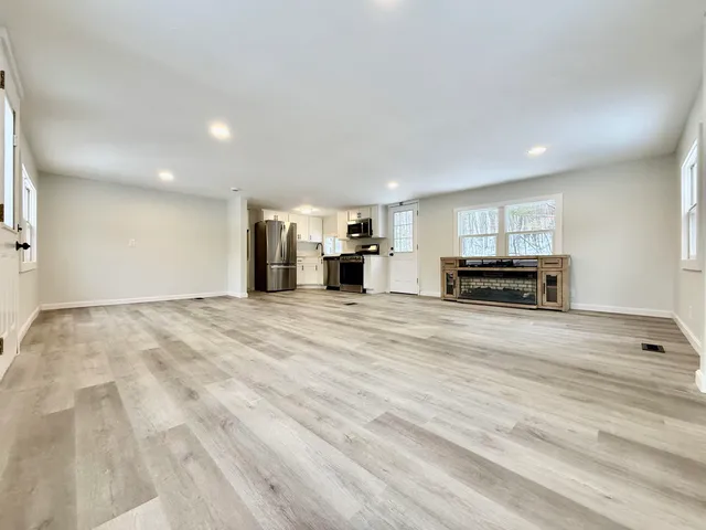 $299,900 | 201 Parade Road, Meredith, NH 03253