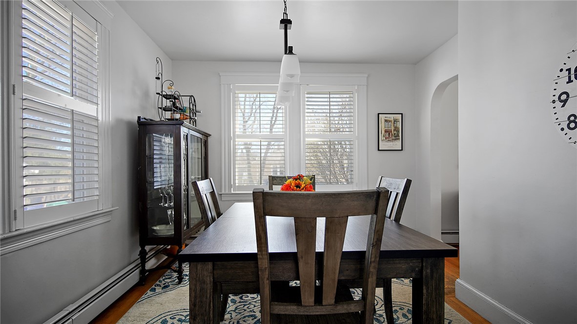244 Tennyson Road Warwick, RI 02888 - Photo 6 of 25 Gallery Image 6