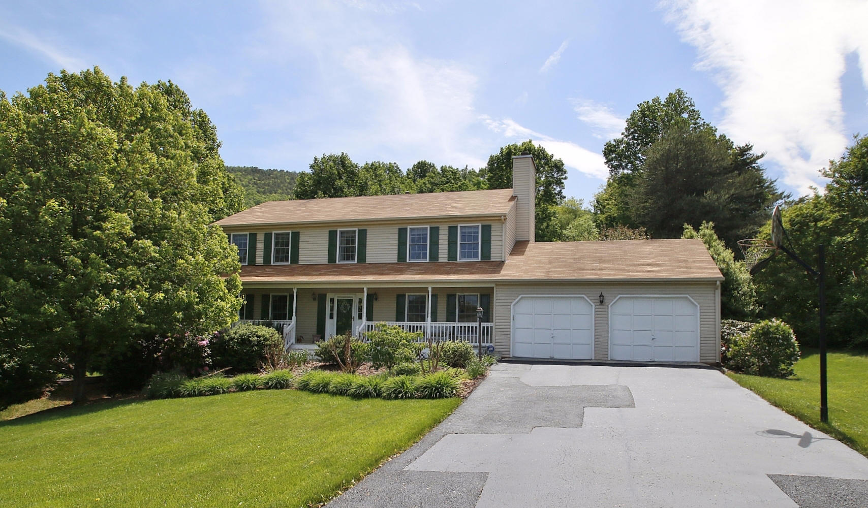 622 Stayman Road Roanoke, VA 24019 - Photo 1 of 76 _MG_1478