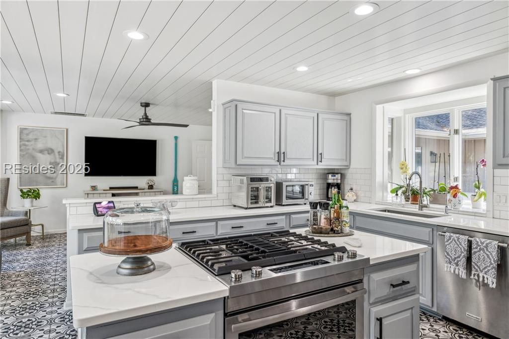 2 Red Maple Road Hilton Head Island, SC 29928 - Photo 5 of 75