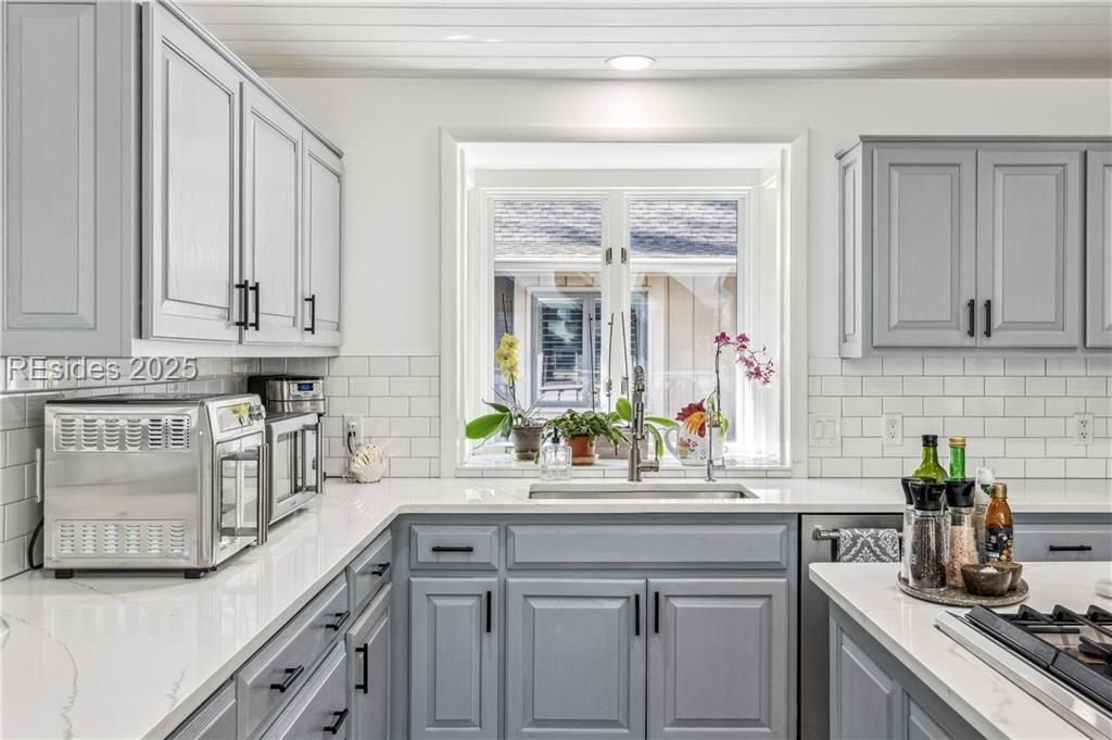 2 Red Maple Road Hilton Head Island, SC 29928 - Photo 6 of 75