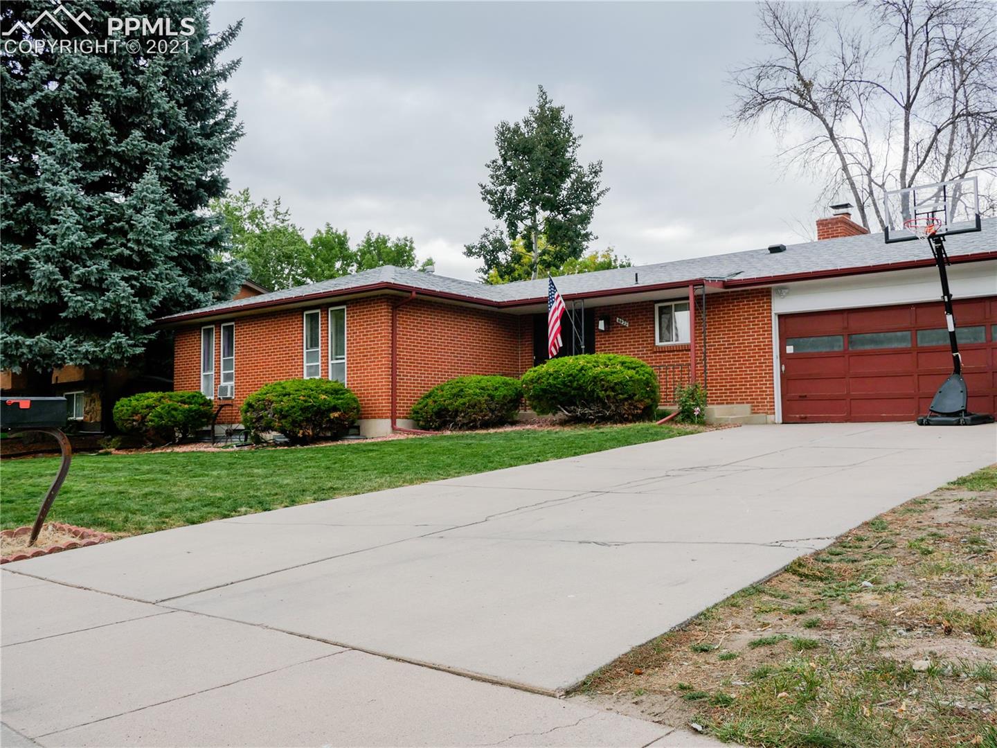 4422 Ranch Circle Colorado Springs, CO 80918 - Photo 1 of 35
