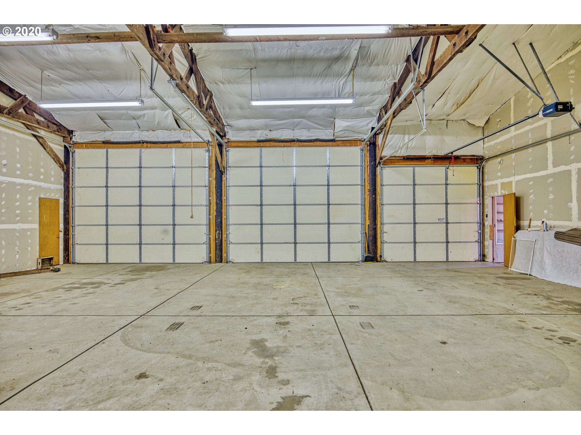 92114 Coburg Road Eugene, OR 97408 - Photo 23 of 32 Gallery Image 23