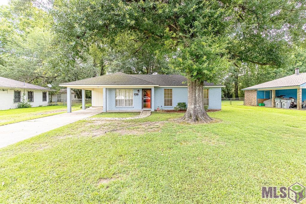 826 Myrtle Street Baker, LA 70714 - Photo 1 of 16