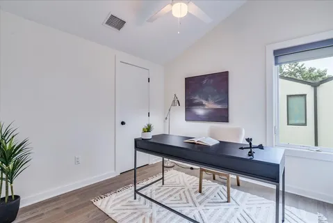 $600,000 | 1931 East 38th 1/2 Street, Unit 62, Austin, TX 78723
