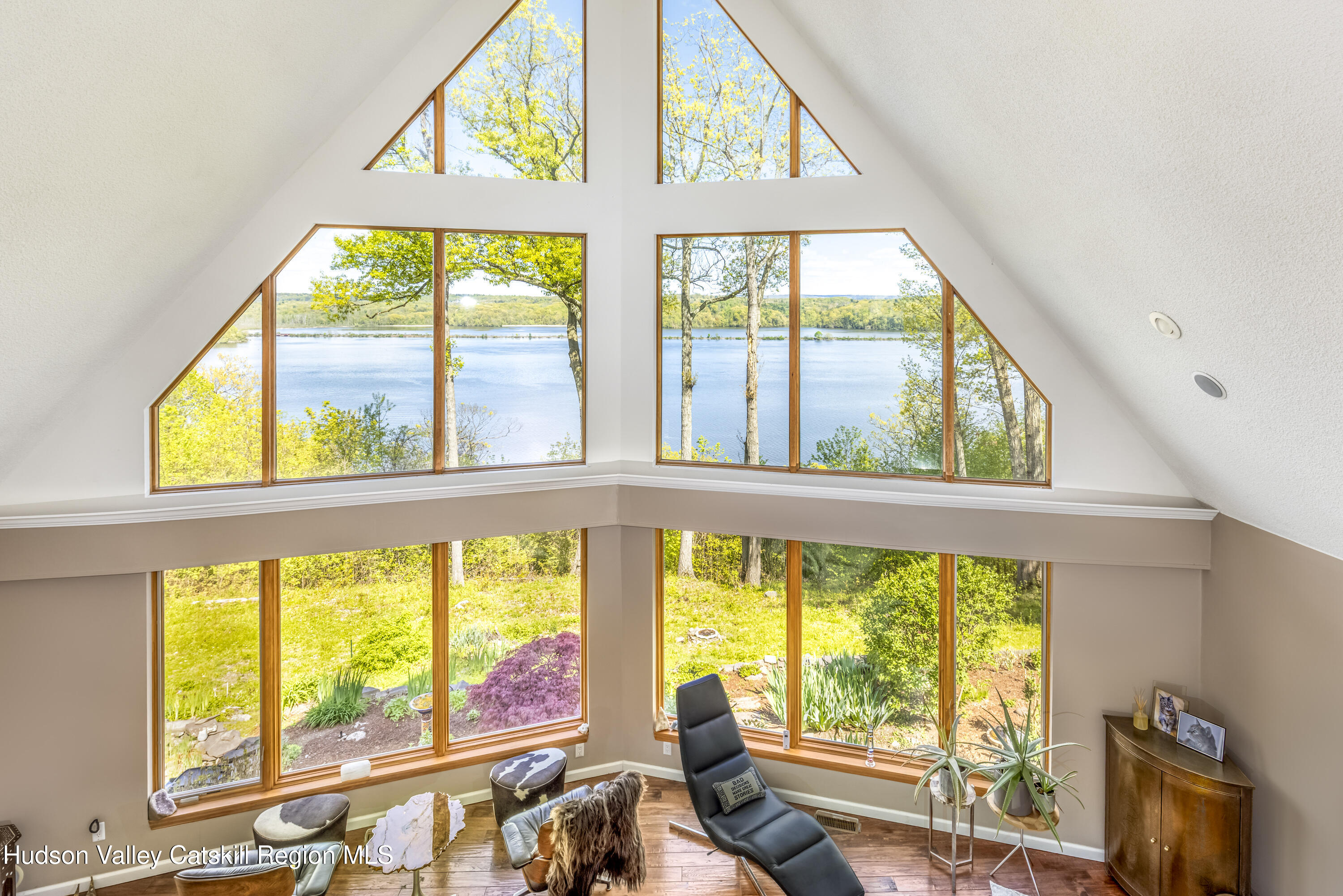 75 Turkey Point Drive Saugerties, NY 12477 - Photo 26 of 36 75_TurkeyPoint_05-01-26-40