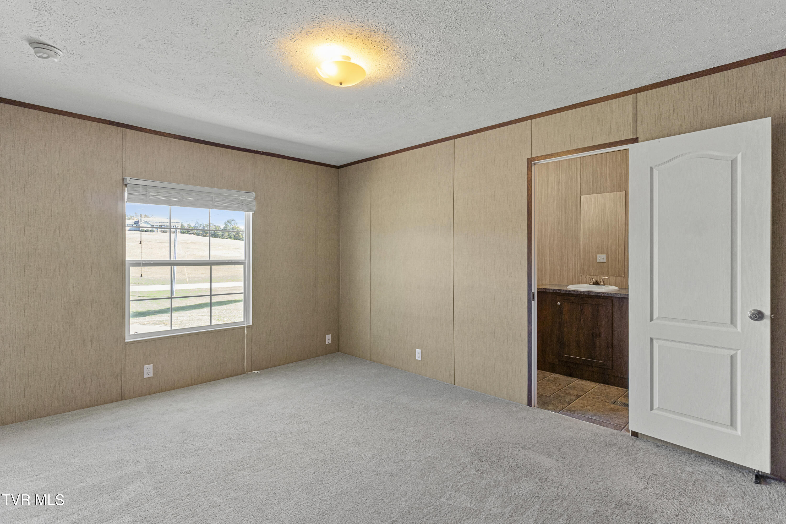 1085 Shackleford Road Mosheim, TN 37818 - Photo 23 of 34 Master Bathroom