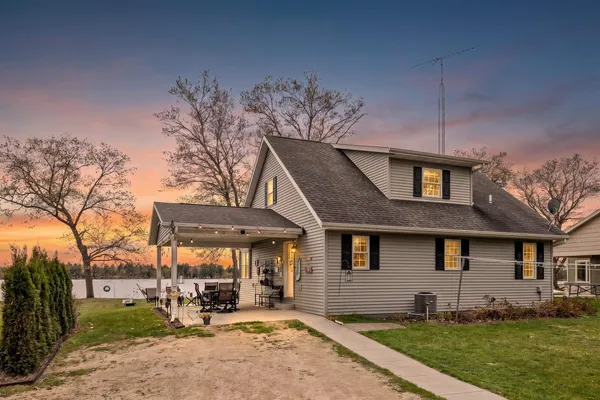 $995,000 | N8067 Tuttle Lake Road, Neshkoro, WI 54960