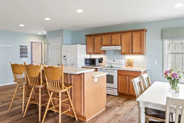 $995,000 | N8067 Tuttle Lake Road, Neshkoro, WI 54960