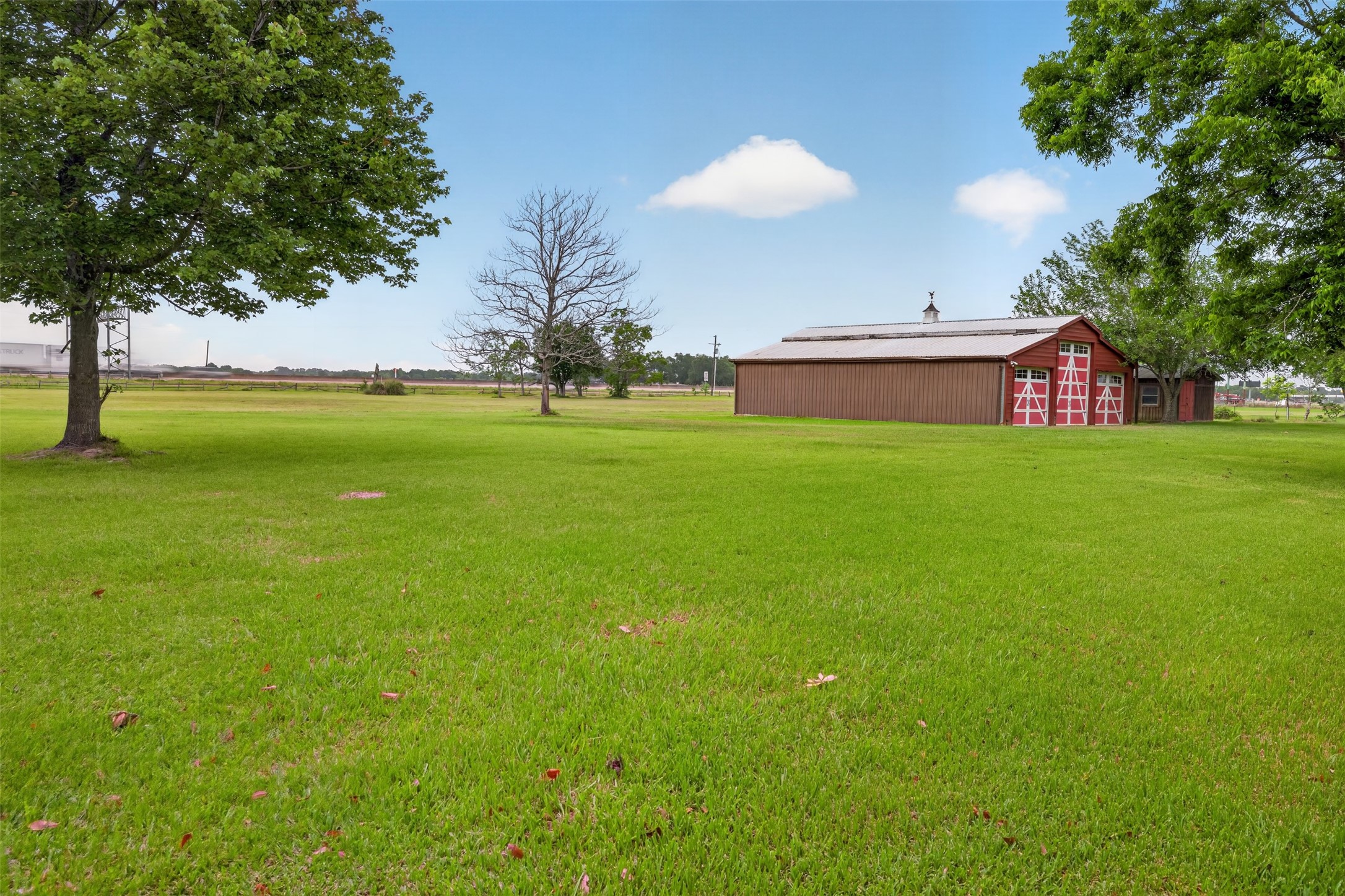 113 Dugat Road Winnie, TX 77665 - Photo 2 of 36