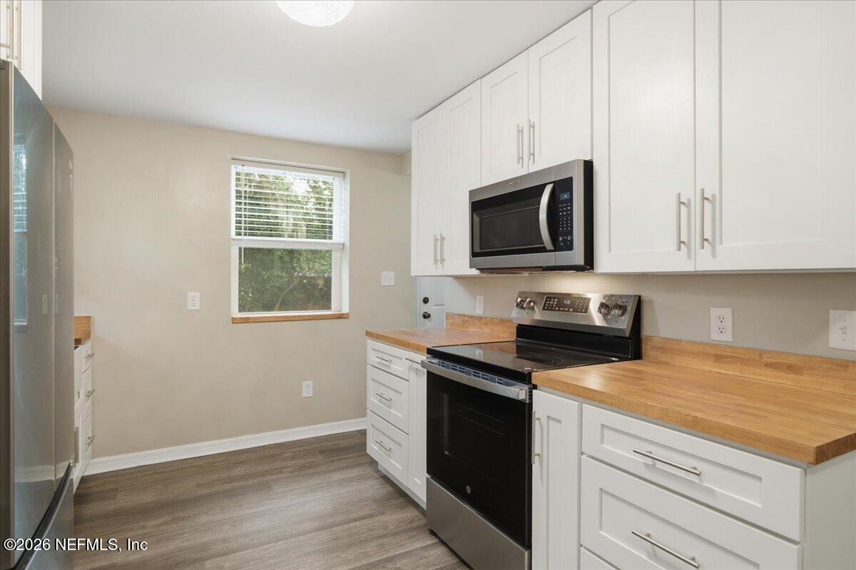 4135 Hudnall Road Jacksonville, FL 32207 - Photo 9 of 33 09-460A2361