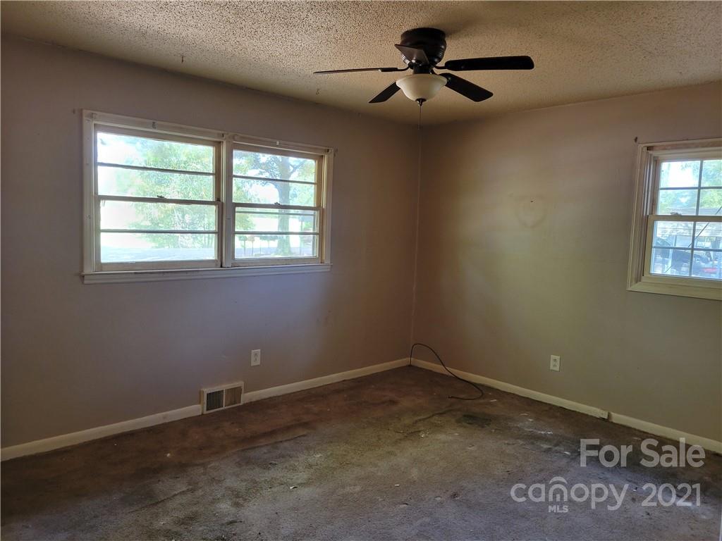 3217 Greenbriar Road Concord, NC 28025 - Photo 11 of 27 Gallery Image 11