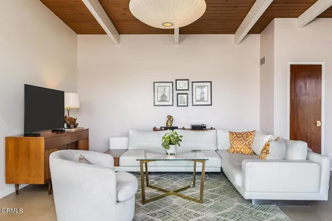 $995,000 | 877 Hillcrest Drive, Pomona, CA 91768