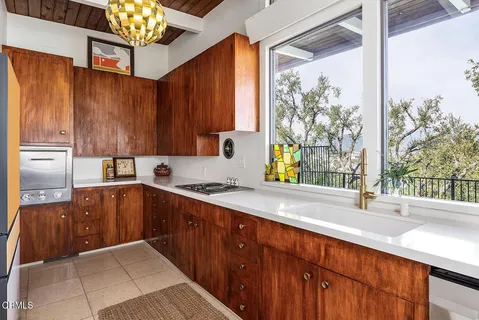 $995,000 | 877 Hillcrest Drive, Pomona, CA 91768