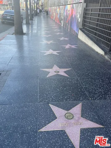 $5,250 | 7250 Franklin Avenue, Unit 702, Los Angeles, CA 90046