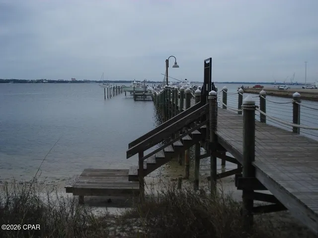 $900,000 | 3001 West 10th Street, Unit 203, Panama City, FL 32401