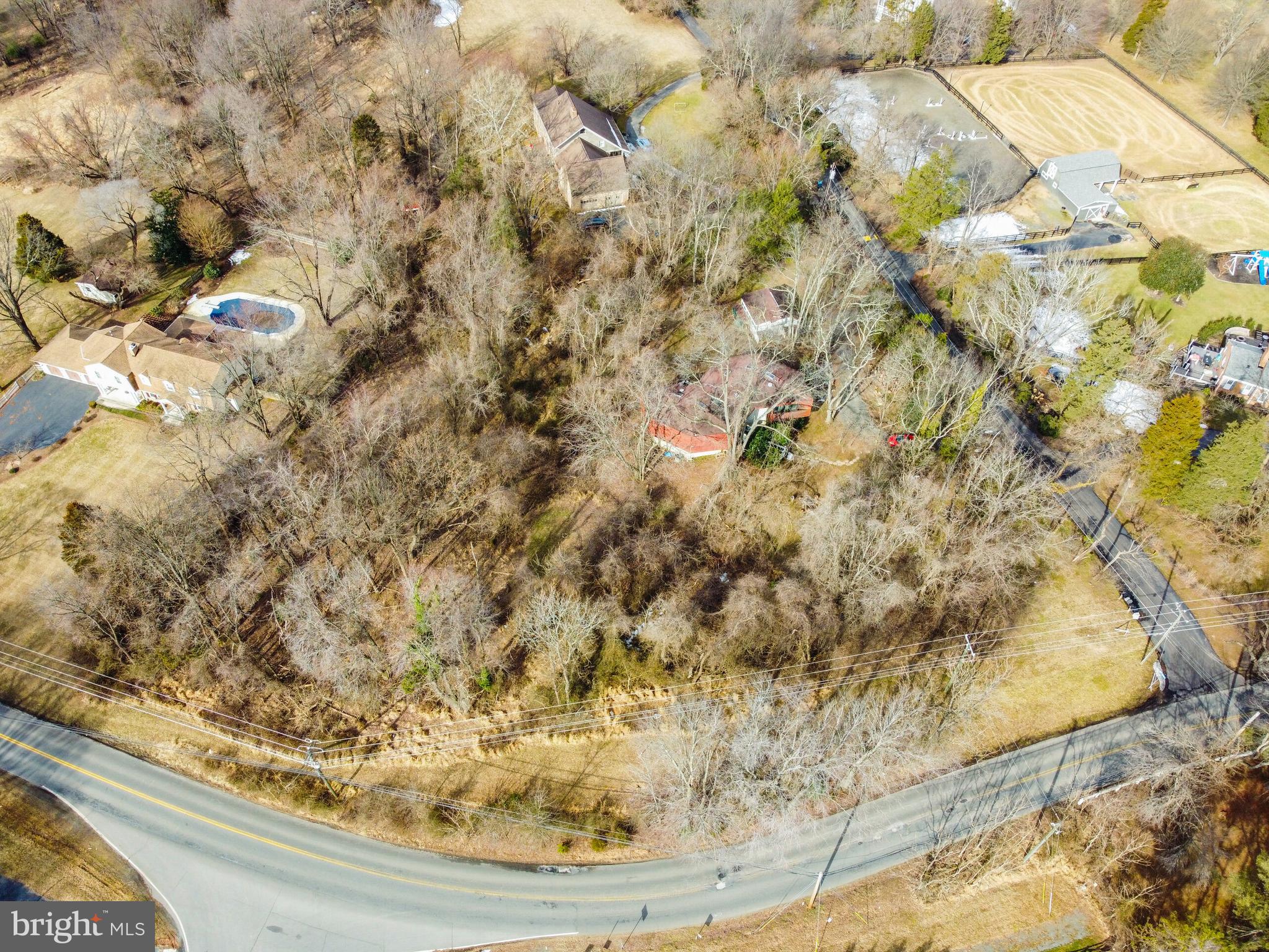 700 Seneca Road Great Falls, VA 22066 - Photo 15 of 27 Gallery Image 15