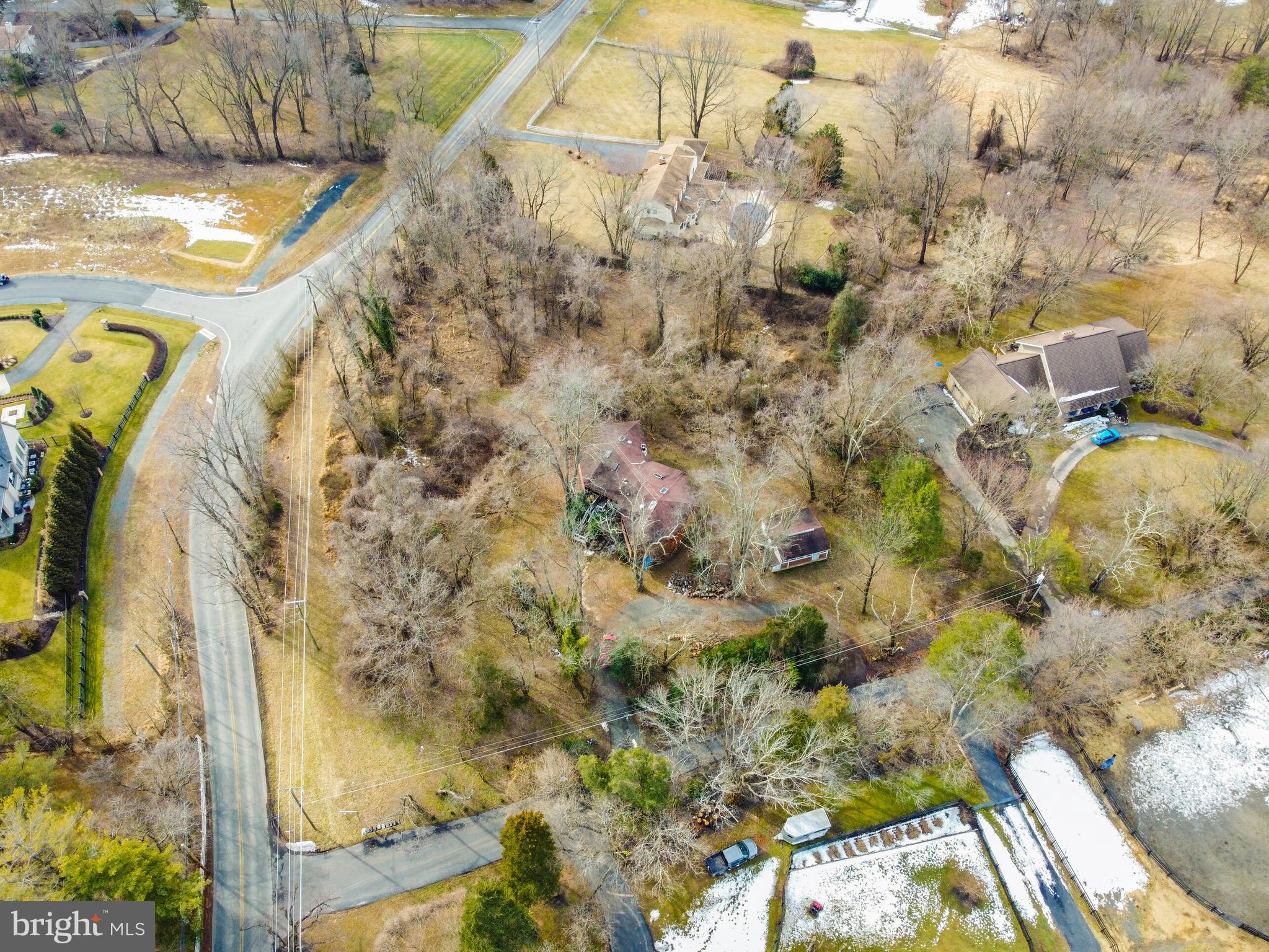 700 Seneca Road Great Falls, VA 22066 - Photo 16 of 27 Gallery Image 16