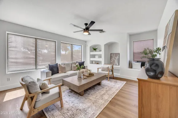 $629,999 | 843 West Bruce Avenue, Gilbert, AZ 85233