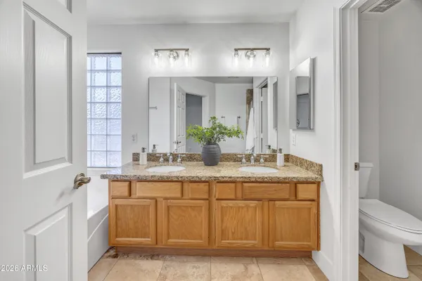 $629,999 | 843 West Bruce Avenue, Gilbert, AZ 85233