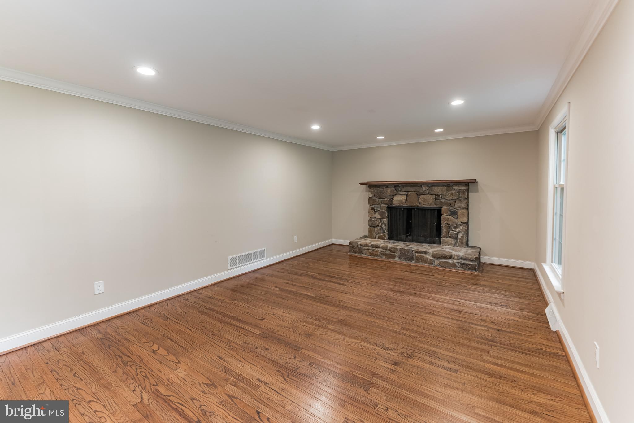 213 Hansell Road Newtown Square, PA 19073 - Photo 4 of 39
