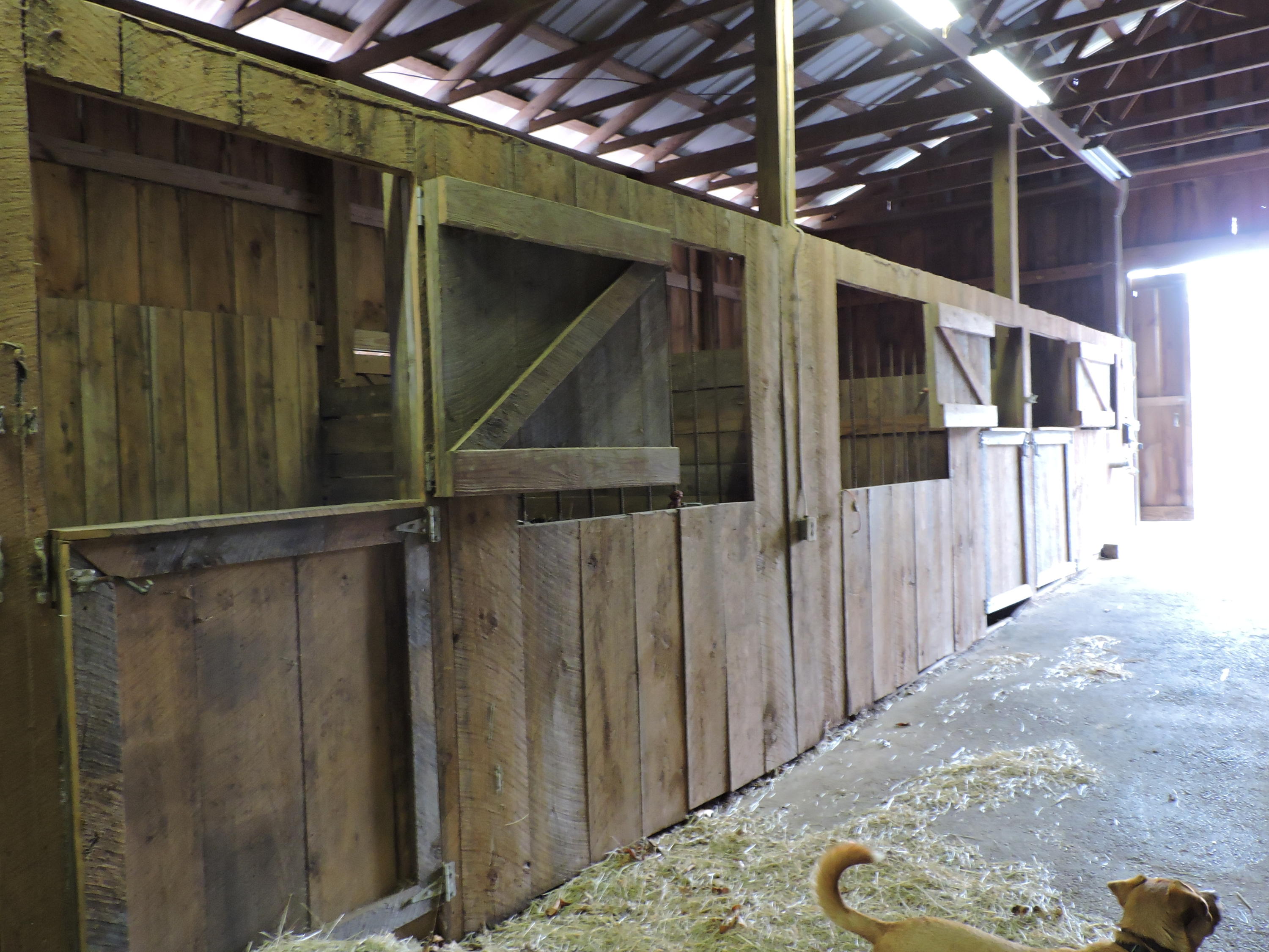 2258 Open Range Road Crossville, TN 38555 - Photo 31 of 34 Barn