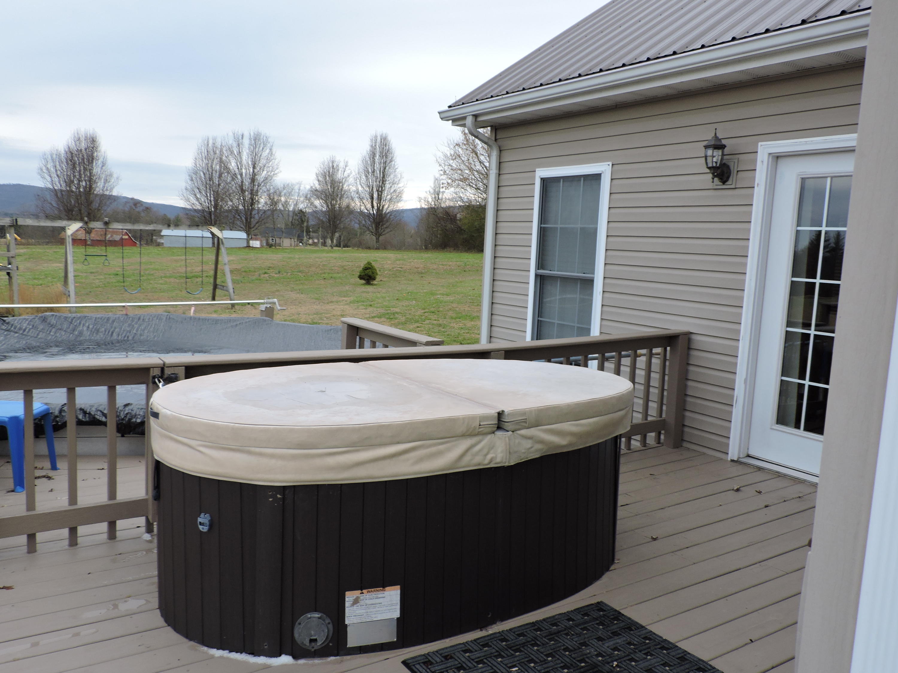 2258 Open Range Road Crossville, TN 38555 - Photo 5 of 34 Hot Tub