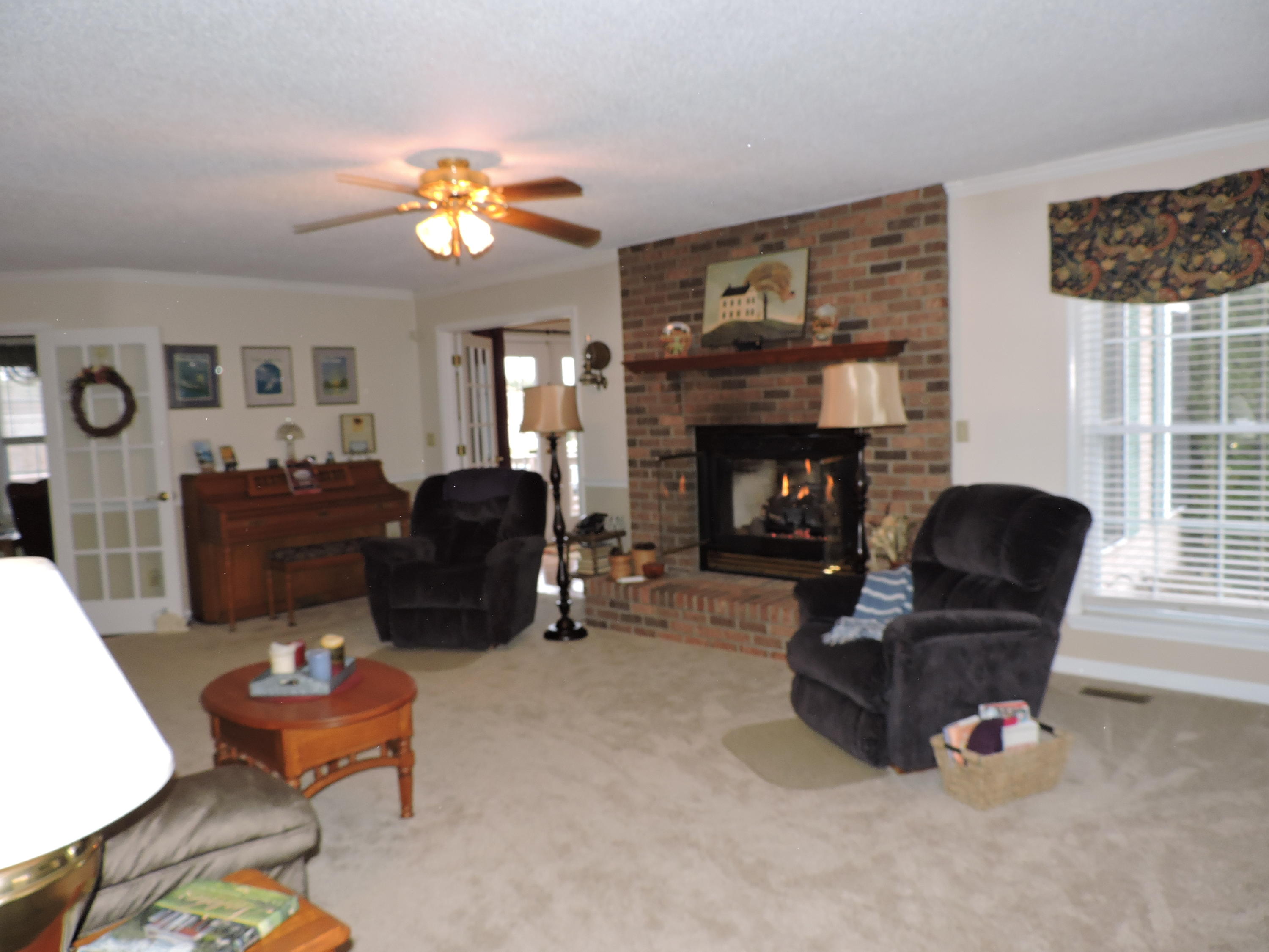 2258 Open Range Road Crossville, TN 38555 - Photo 9 of 34 Living Room 2