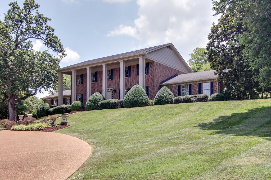 2201 Bowman Road Franklin, TN 37064 - Photo 2 of 30 Gallery Image 2