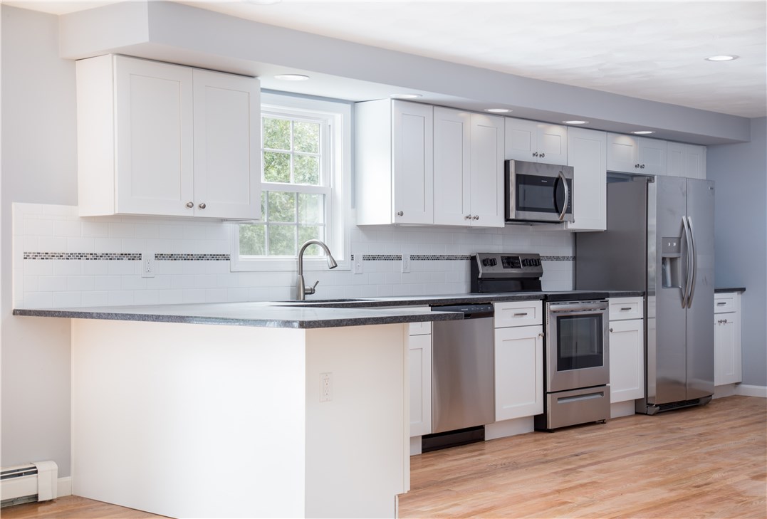 27 Klondike Road Charlestown, RI 02813 - Photo 3 of 29