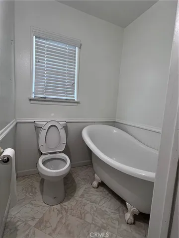 $3,500 | 18639 Orange Street, Bloomington, CA 92316