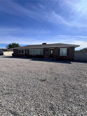 $3,500 | 18639 Orange Street, Bloomington, CA 92316