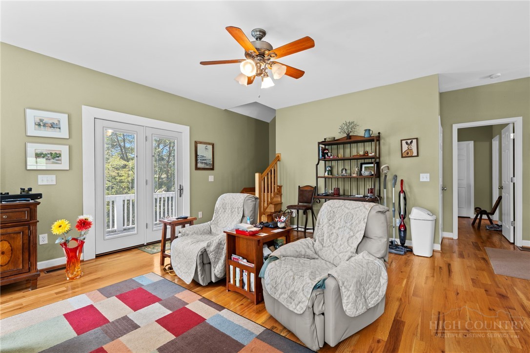 76 Walter Ridge Road West Jefferson, NC 28694 - Photo 4 of 50 Gallery Image 4