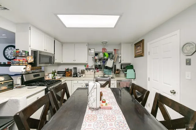 $459,000 | 450 Priddy Drive, Dixon, CA 95620