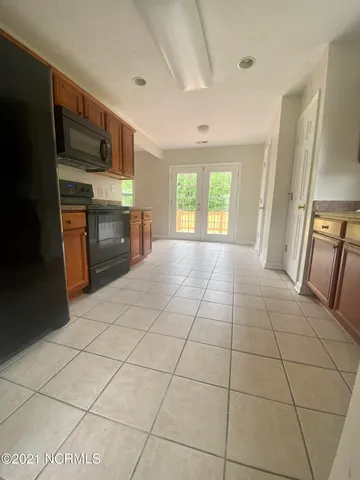 $1,800 | 129 Mendover Drive, Jacksonville, NC 28546