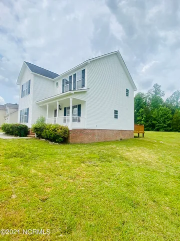 $1,800 | 129 Mendover Drive, Jacksonville, NC 28546