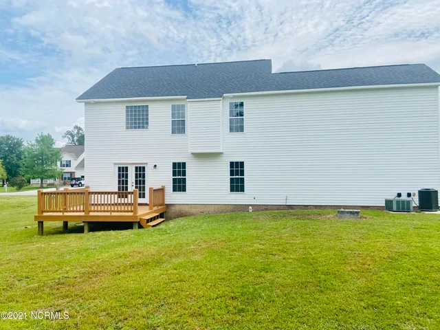 $1,800 | 129 Mendover Drive, Jacksonville, NC 28546