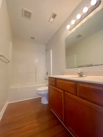 $1,800 | 129 Mendover Drive, Jacksonville, NC 28546