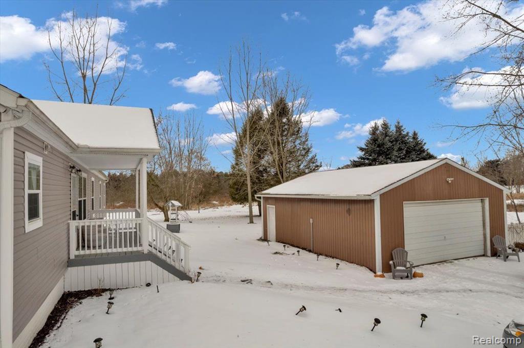 4455 Miller Road Capac, MI 48014 - Photo 2 of 28