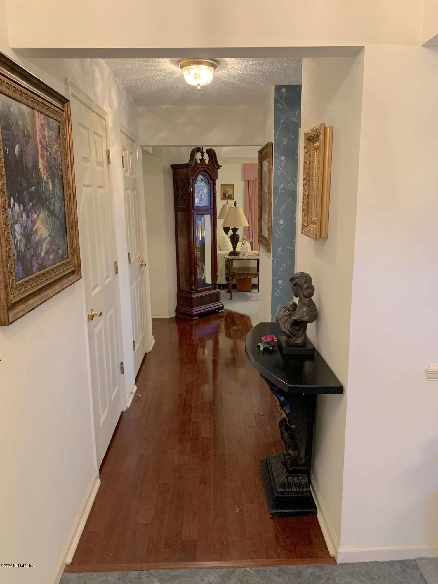 11928 Remsen Road Jacksonville, FL 32223 - Photo 11 of 28 31876946_12_1604971921