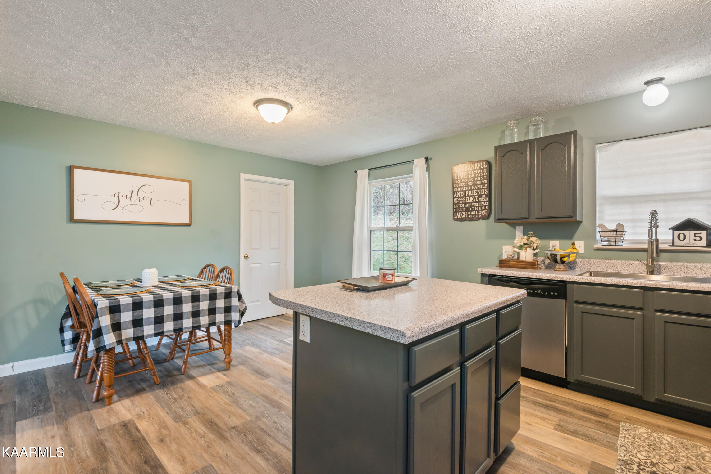 4916 Shipe Road Corryton, TN 37721 - Photo 13 of 32 4916 Shipe Rd-18