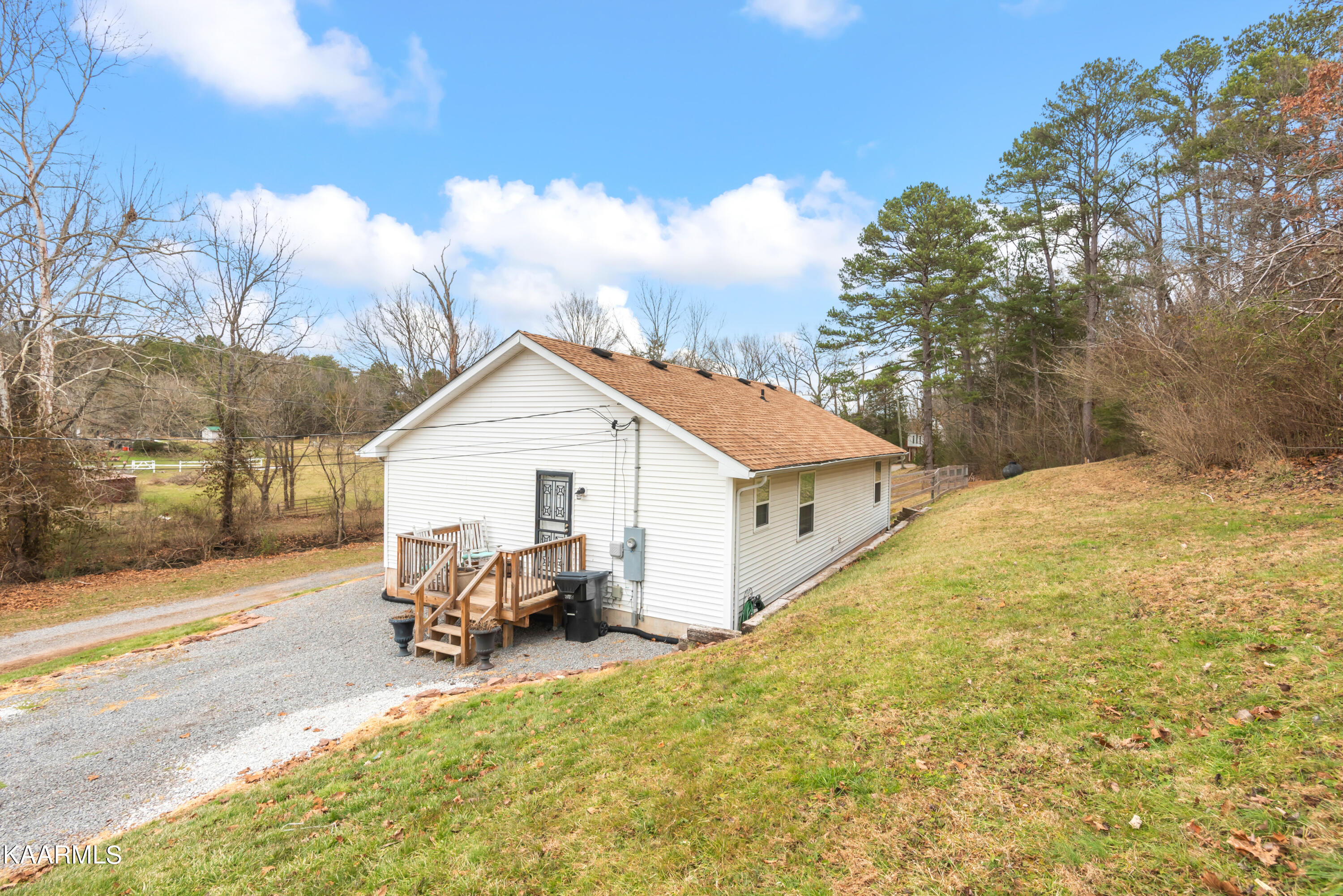 4916 Shipe Road Corryton, TN 37721 - Photo 3 of 32 4916 Shipe Rd-32