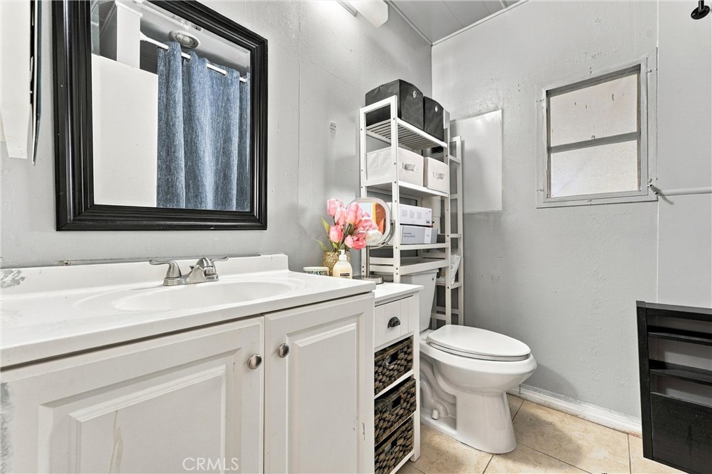 3050 West Ball Road, Unit 10 Anaheim, CA 92804 - Photo 14 of 29 Gallery Image 14