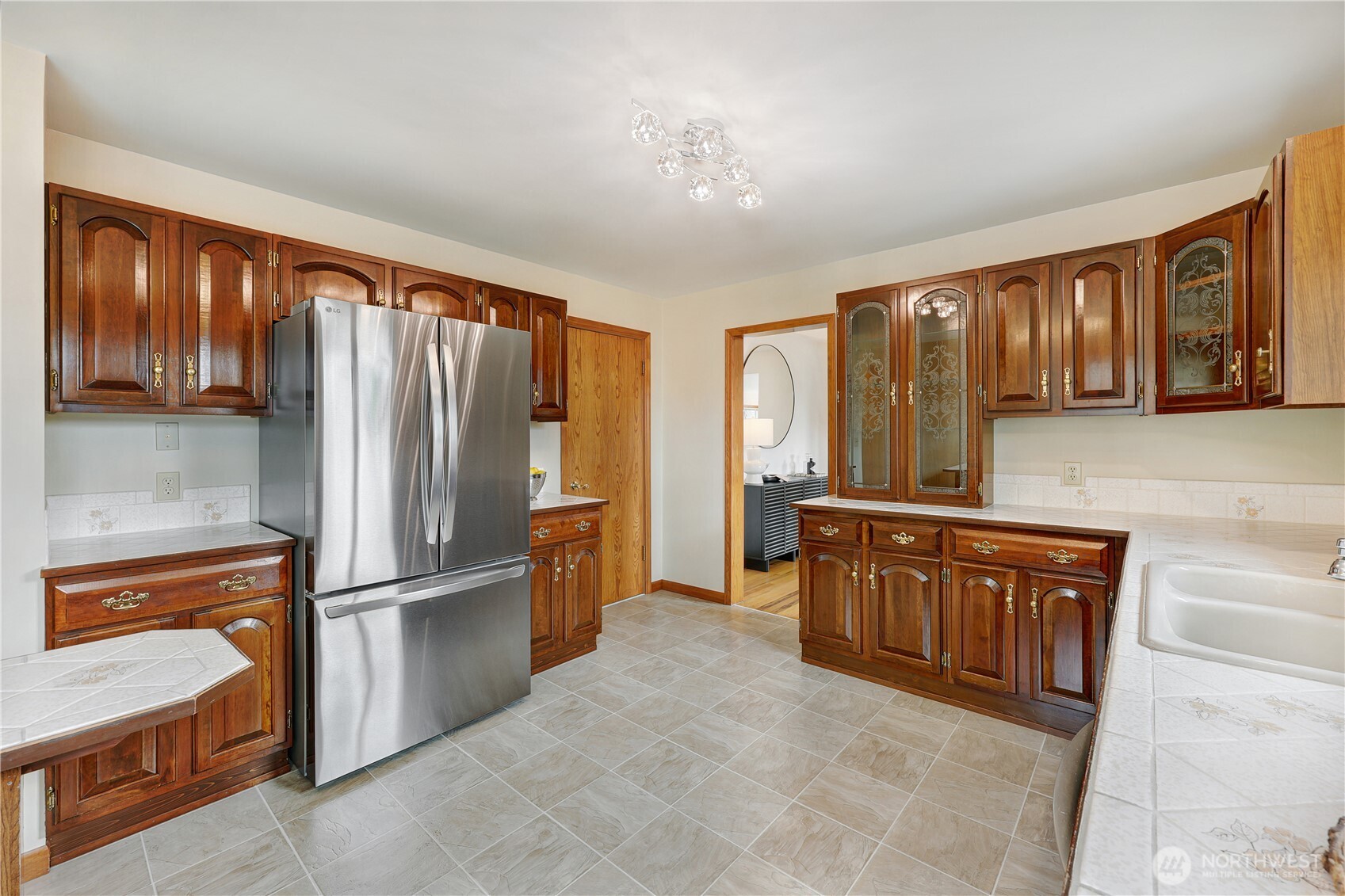 10850 Marine View Drive Southwest Seattle, WA 98146 - Photo 12 of 36
